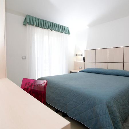 Hotel Miorelli Torbole Sul Garda Dış mekan fotoğraf