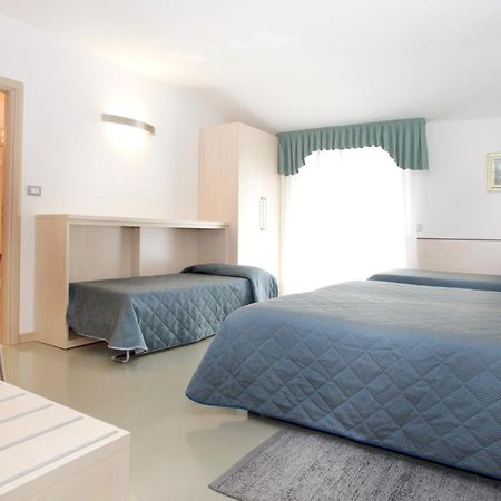 Hotel Miorelli Torbole Sul Garda Dış mekan fotoğraf