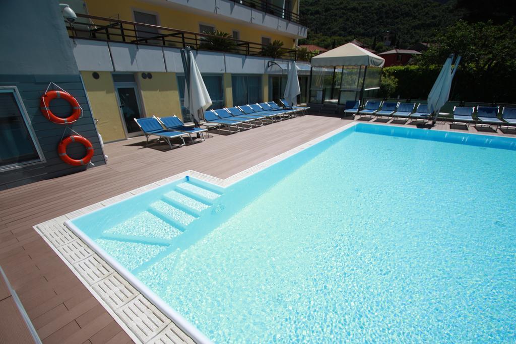 Hotel Miorelli Torbole Sul Garda Dış mekan fotoğraf