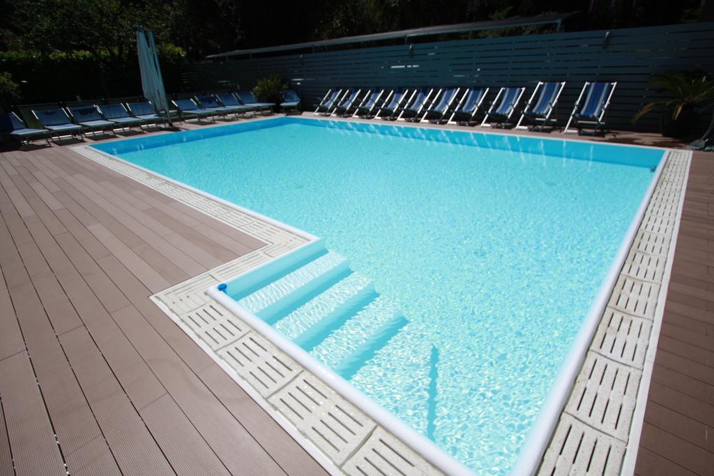 Hotel Miorelli Torbole Sul Garda Dış mekan fotoğraf
