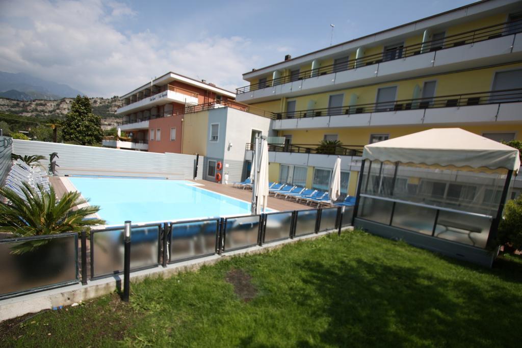 Hotel Miorelli Torbole Sul Garda Dış mekan fotoğraf