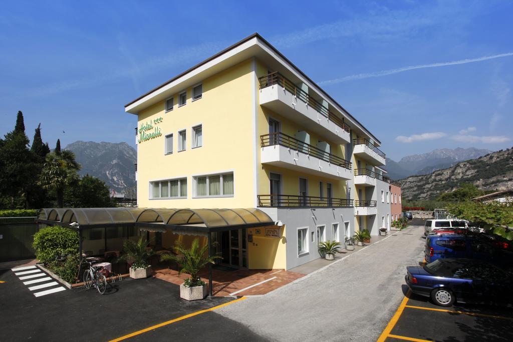 Hotel Miorelli Torbole Sul Garda Dış mekan fotoğraf