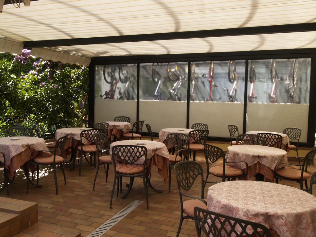 Hotel Miorelli Torbole Sul Garda Dış mekan fotoğraf